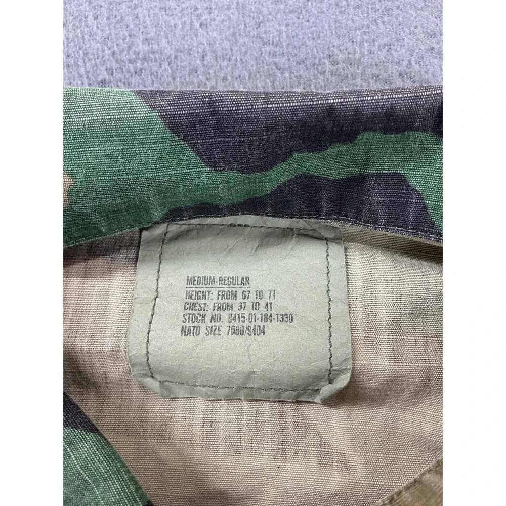 Vintage US Military Jacket Mens Medium Regular Woodland Camo BDU Patches‎ 90s
